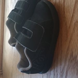 DC toddler shoes size 9